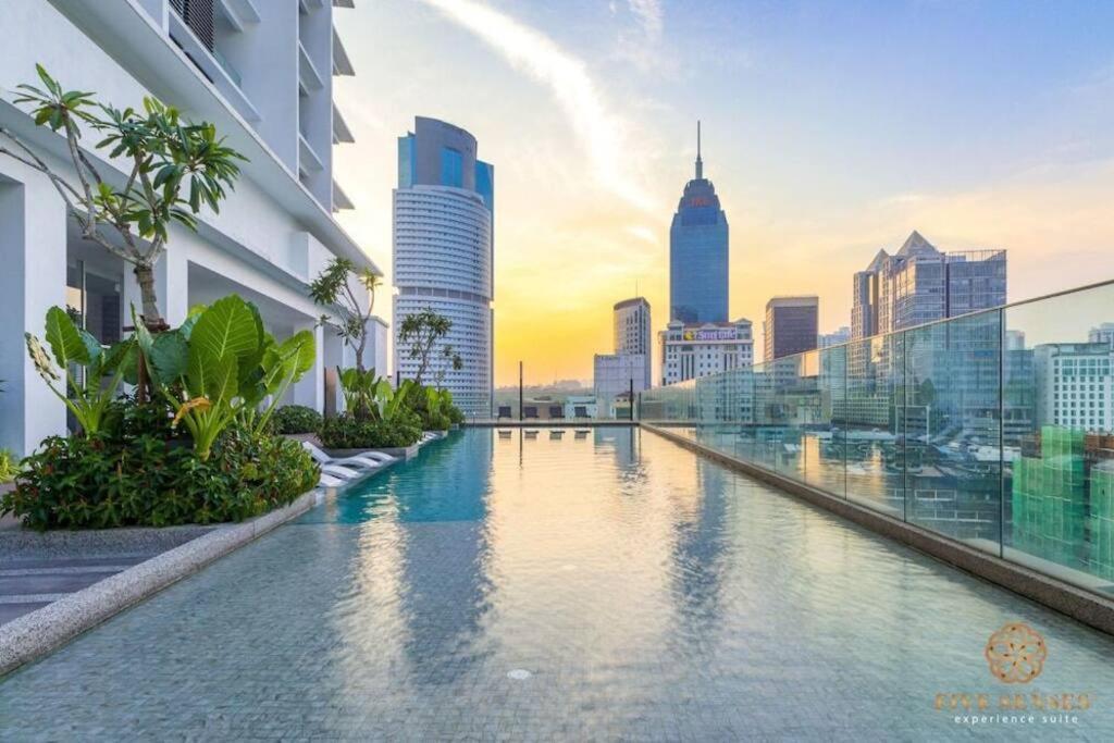Pangsapuri Quill Klcc, By Rverse